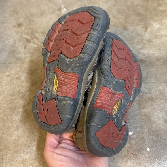 Keen Newport waterproof shoes for hiking - Picture 3 of 4